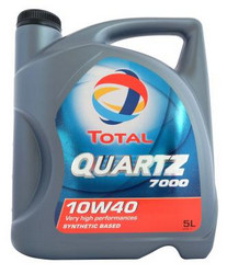 ������ �������� ����� Total Quartz 7000 10W40,  � ��������-�������� � �������������
