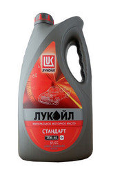 ������ �������� ����� Lukoil ������ �������� 15W-40, 4�,  � ��������-�������� � �������������