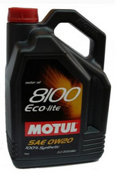 ������ �������� ����� Motul 8100 Eco-Lite,  � ��������-�������� � �������������