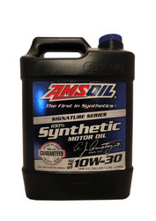 ������ �������� ����� Amsoil Signature Series, 3,784�,  � ��������-�������� � �������������