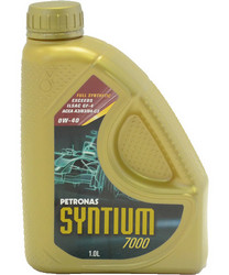 ������ �������� ����� Petronas Syntium 7000,  � ��������-�������� � �������������