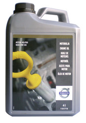������ �������� ����� Volvo Engine Oil,  � ��������-�������� � �������������