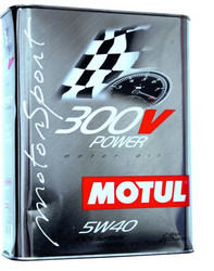 ������ �������� ����� Motul 300V Power,  � ��������-�������� � �������������