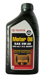 ������ �������� ����� Toyota SAE5W20 SM/SN,  � ��������-�������� � �������������