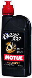 ������ ��������������� ����� Motul  Gear 300,  � ��������-�������� � �������������